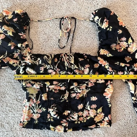 Free People Hilary Print Keyhole Neck Top - Picture 9 of 10